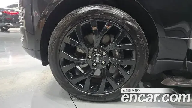 Land Rover Range Rover 2020 — ფოტო 10/20
