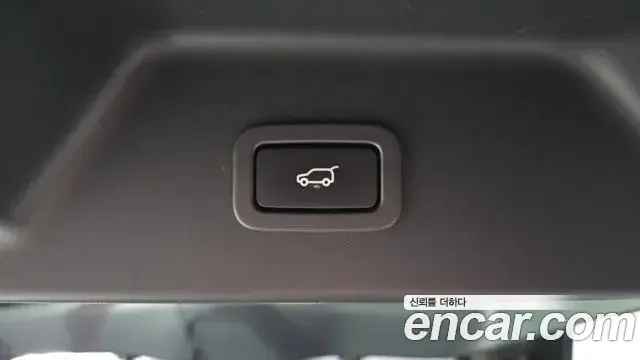 Land Rover Range Rover 2020 — ფოტო 19/20