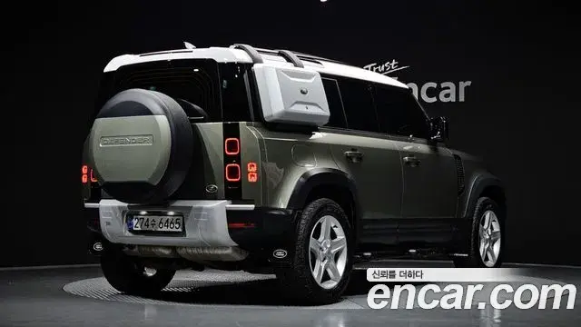 Land Rover Defender 2022 — ფოტო 22/33