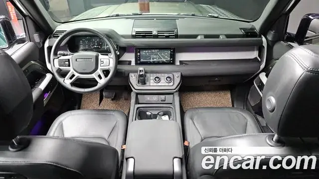 Land Rover Defender 2022 — ფოტო 26/33