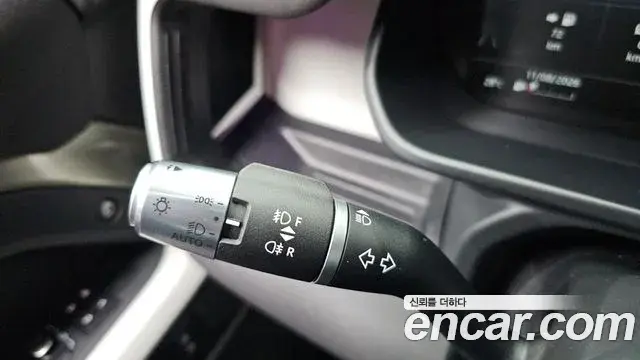 Land Rover Defender 2022 — ფოტო 14/33