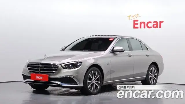 Mercedes-Benz E-Class 2021 — Фото 1/20