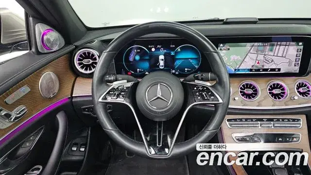 Mercedes-Benz E-Class 2021 — Фото 13/20
