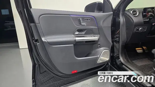 Mercedes-Benz EQA 2023 — Şəkil 22/32