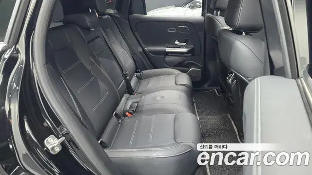 Mercedes-Benz EQA 2023 — Şəkil 24/32