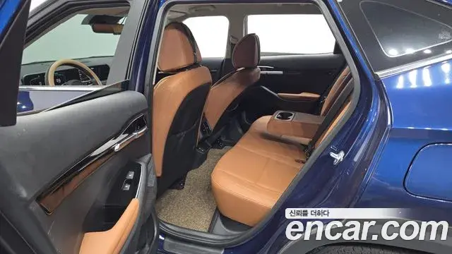 Kia Seltos 2024 — Şəkil 16/20