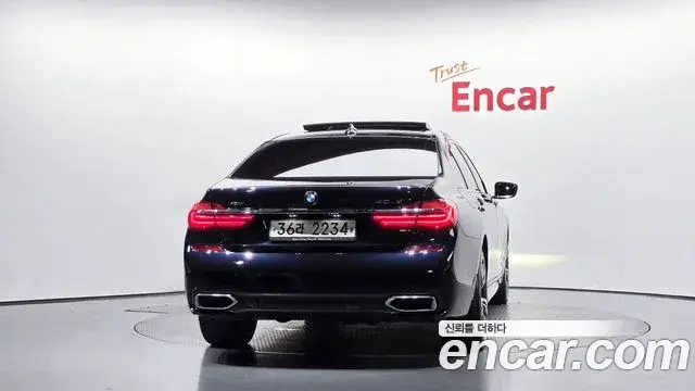 BMW 7 Series 2019 — Фото 4/20