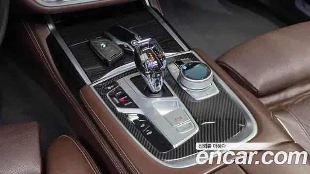 BMW 7 Series 2019 — Фото 9/20