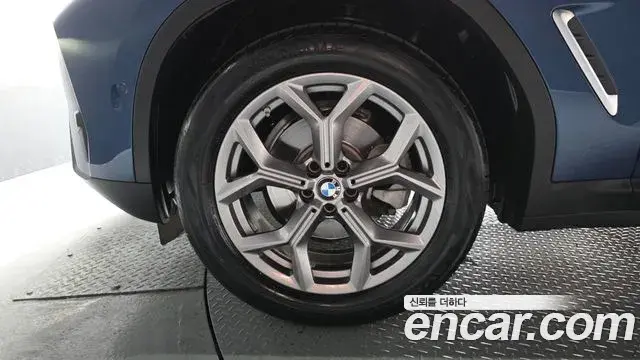 BMW X4 2023 — Фото 5/20
