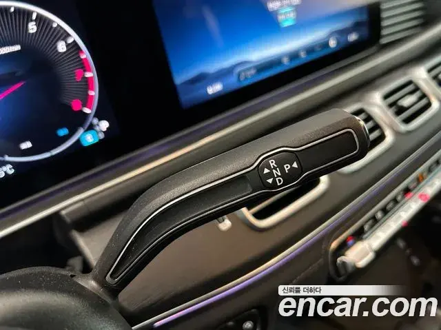 Mercedes-Benz GLE-Class 2026 — Photo 7/19