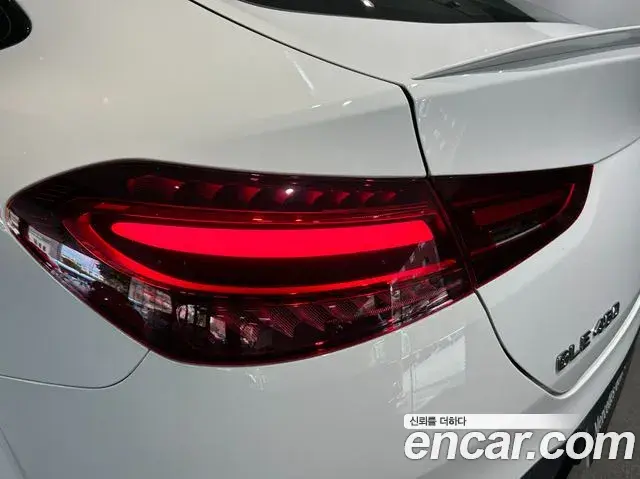 Mercedes-Benz GLE-Class 2026 — Photo 18/19