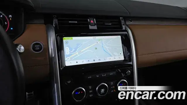Land Rover Discovery 5 2019 — Photo 3/38