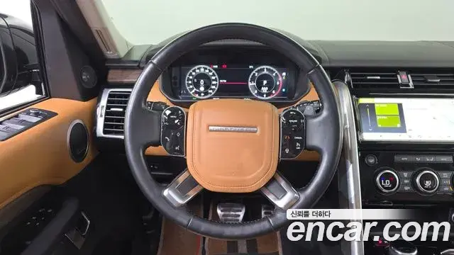 Land Rover Discovery 5 2019 — Photo 17/38