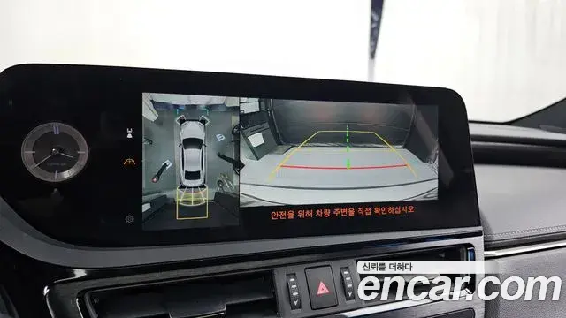 Lexus ES300h 2024 — ფოტო 18/35