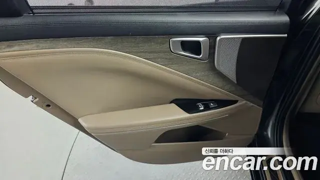 Kia K8 2022 — Şəkil 7/33