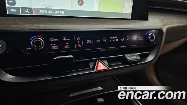 Kia K8 2022 — Şəkil 19/33