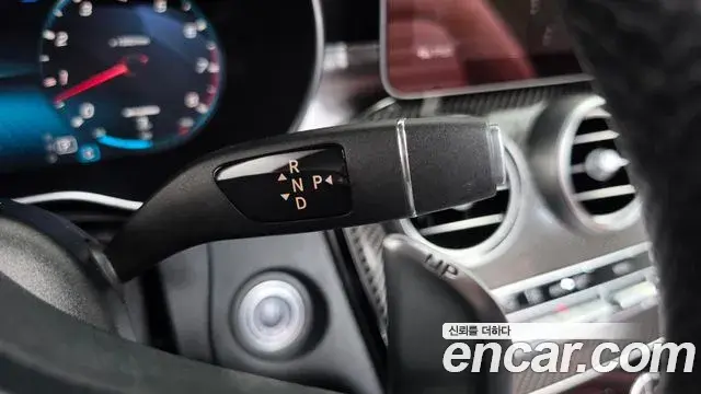 Mercedes-Benz C-Class 2019 — Фото 9/20