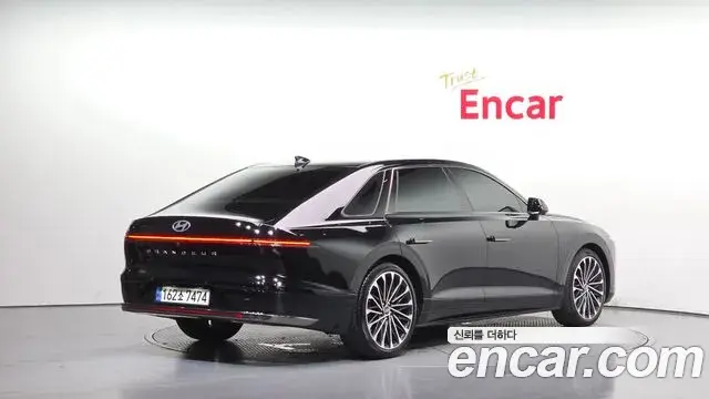 Hyundai Grandeur Hybrid 2023 — ფოტო 20/20