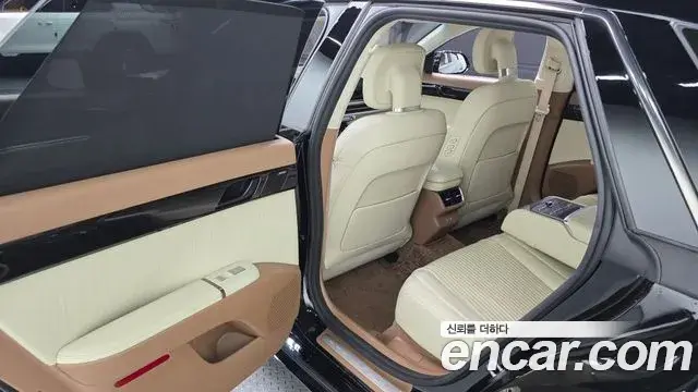 Hyundai Grandeur Hybrid 2023 — ფოტო 8/20