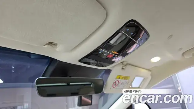 Hyundai Grandeur Hybrid 2023 — ფოტო 18/20