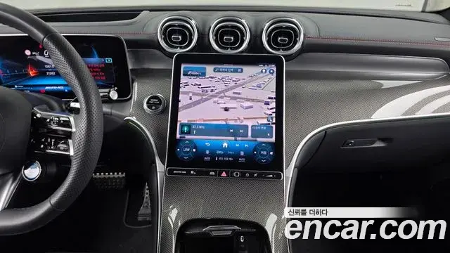Mercedes-Benz GLC-Class 2024 — Photo 13/20