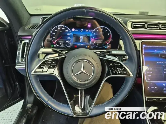 Mercedes-Benz S-Class 2024 — Photo 6/20