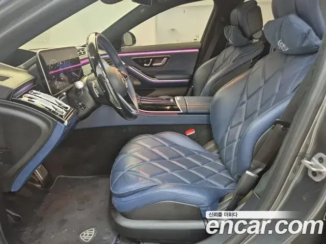 Mercedes-Benz S-Class 2024 — Photo 9/20