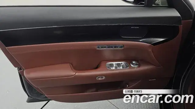 Genesis G90 2025 — ფოტო 24/31