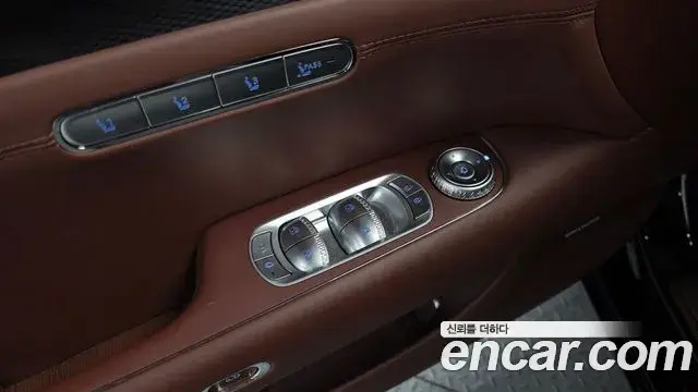 Genesis G90 2025 — ფოტო 17/31