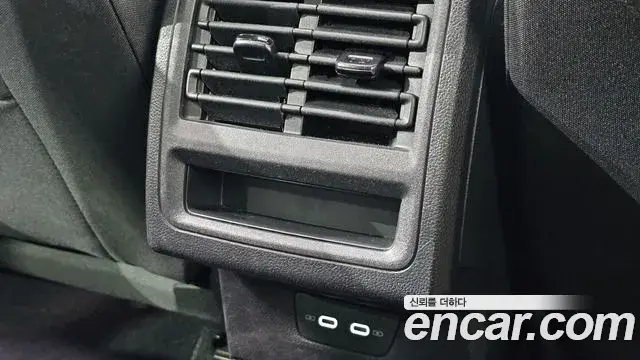 Volkswagen Golf 2022 — Şəkil 37/39