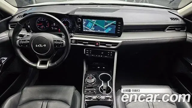 Kia K5 2022 — Şəkil 16/20