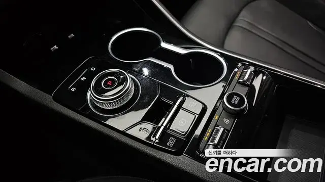 Kia K5 2022 — Şəkil 18/20