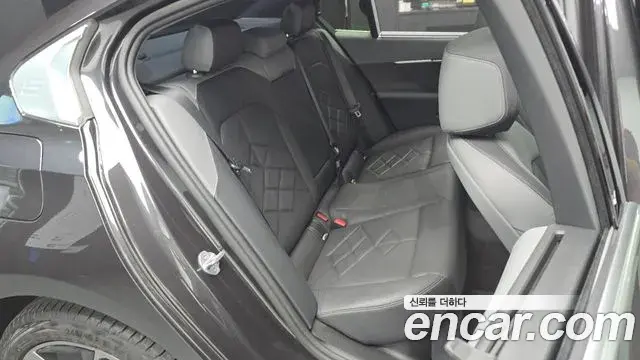 BMW 5 Series 2024 — Photo 11/20
