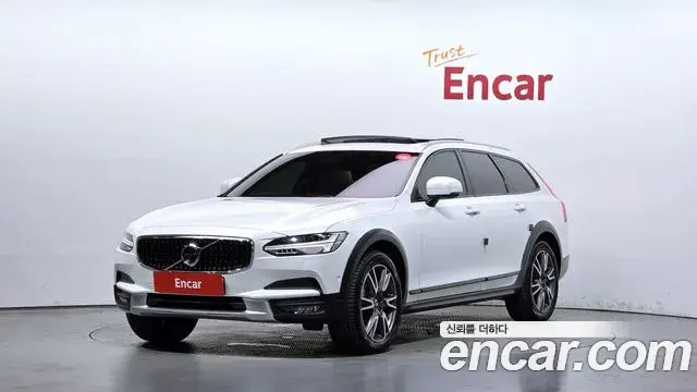 Volvo V90 Cross Country 2020 — Photo 4/20