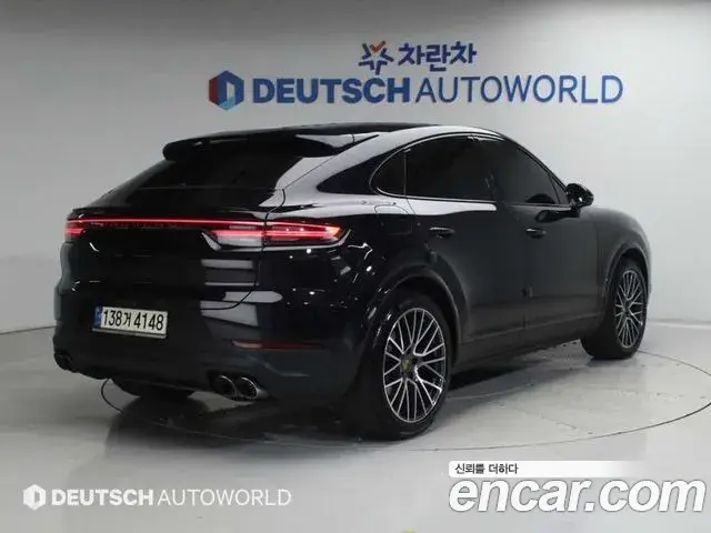 Porsche Cayenne 2021 — Фото 1/20