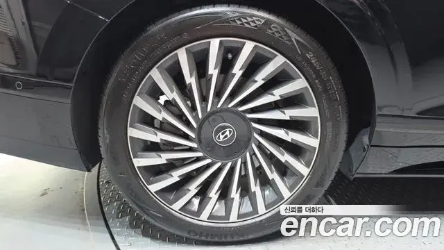 Hyundai Grandeur 2025 — Фото 5/20