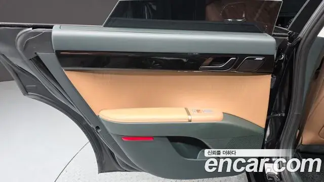 Hyundai Grandeur Hybrid 2025 — ფოტო 13/33
