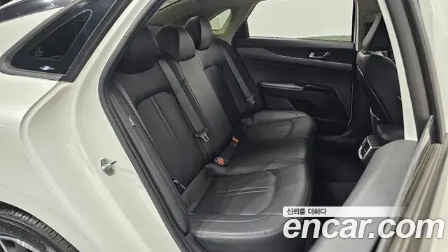 Kia K5 2020 — Şəkil 8/32