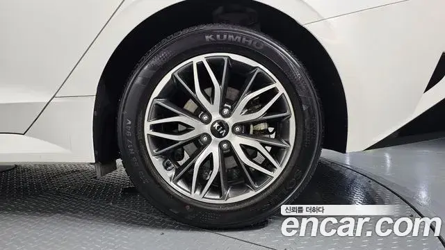 Kia K5 2020 — Şəkil 32/32
