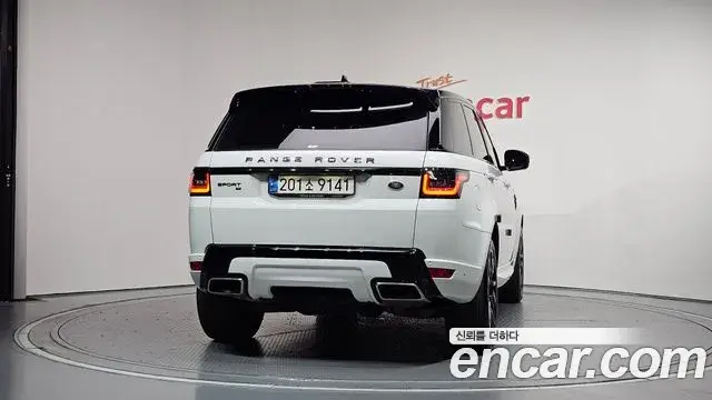 Land Rover Range Rover Sport 2021 — ფოტო 31/37