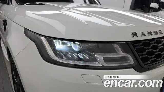 Land Rover Range Rover Sport 2021 — ფოტო 18/37