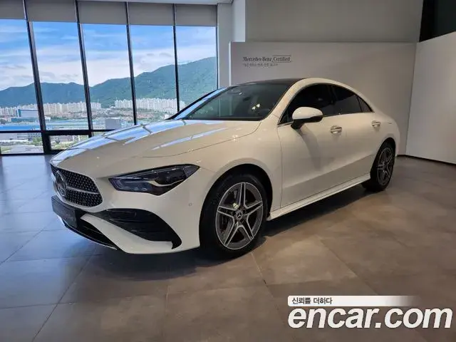 Mercedes-Benz CLA-Class 2026 — Photo 10/20