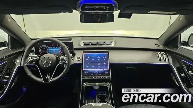 Mercedes-Benz S-Class 2025 — Фото 6/18