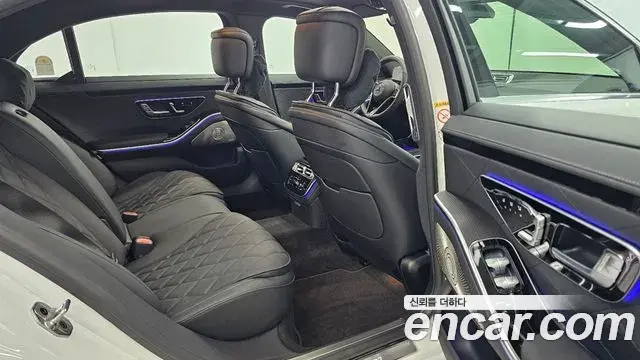 Mercedes-Benz S-Class 2025 — Фото 9/18