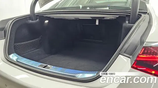 Mercedes-Benz S-Class 2025 — Фото 10/18