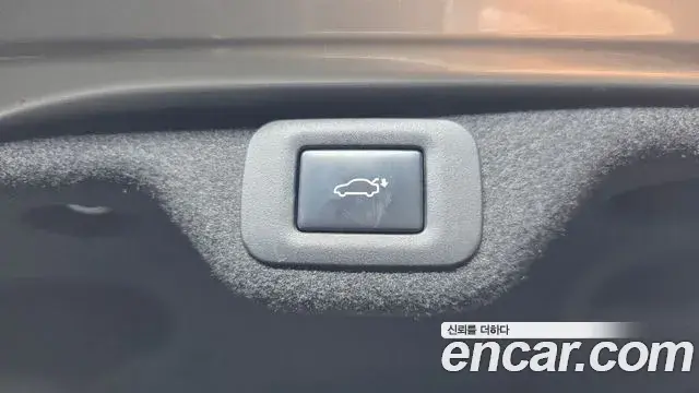 Lexus ES300h 2019 — Şəkil 23/35