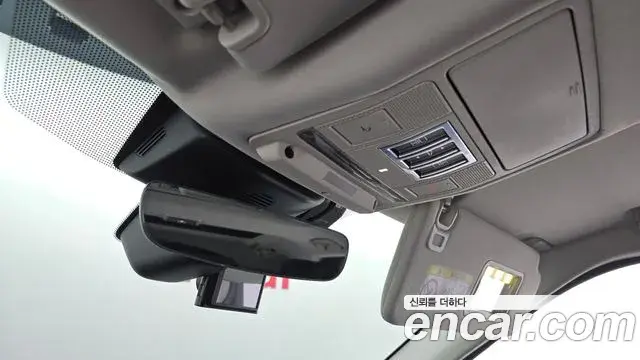 Land Rover Discovery 5 2019 — Şəkil 9/20
