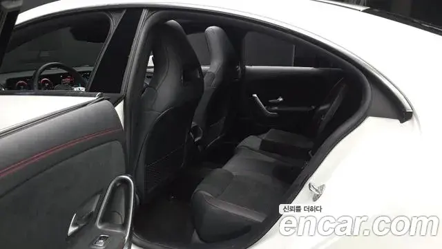 Mercedes-Benz CLA-Class 2022 — Фото 11/20