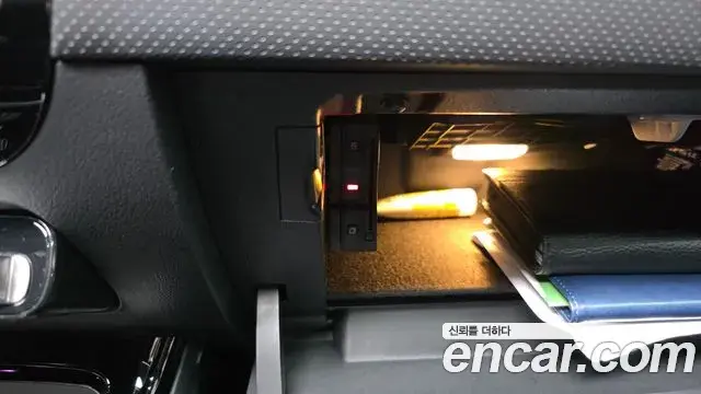 Mercedes-Benz CLA-Class 2022 — Photo 4/32