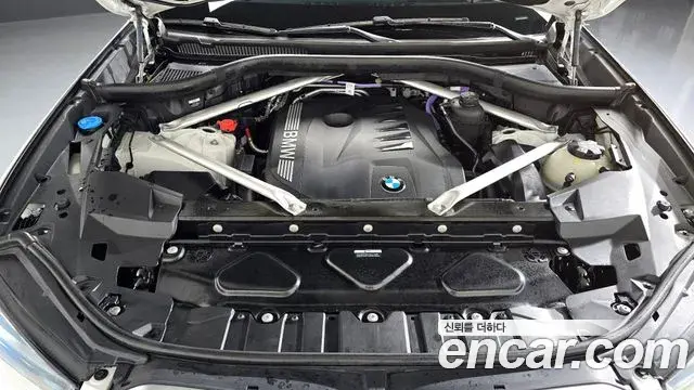 BMW X6 2024 — ფოტო 18/32